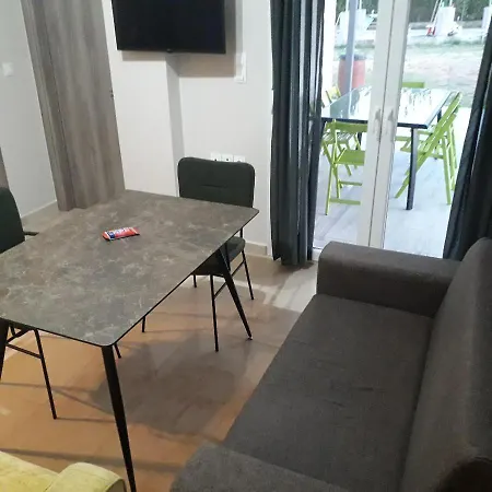 Apartment Garden's Sunset Anatoli *